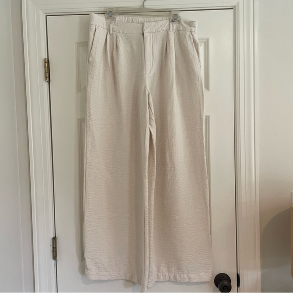 a new day Pants - EUC A New Day Wide Leg Cream Elastic Trouser pants Sz 14